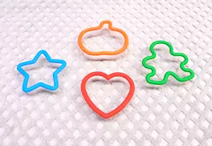 Cookie Cutters Plastic Star Gingerbread Man Heart Pumpkin - Picture 1 of 2