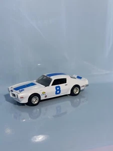 Pontiac Firebird Trans Am Hot Wheels Premium 70 blanco azul raya como nuevo suelto - Imagen 1 de 5