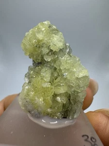 ESPECIMEN DE CRISTAL PREHNIT etapa de cristal crudo (Merelani, Tanzania) - Imagen 1 de 8