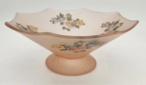 Tazón octogonal vintage de vidrio Lancaster rosa satinado floral con patas vidrio de la depresión - Imagen 1 de 14