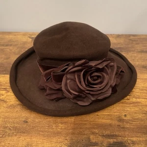 Sombrero de fieltro marrón vintage Ann Vuille años 80 banda de terciopelo roseta grande flor - Imagen 1 de 9