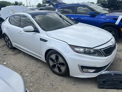 Used Engine Coolant Reservoir fits: 2012 Kia Optima VIN C 8th digit Limited Grad - Image 1 of 4