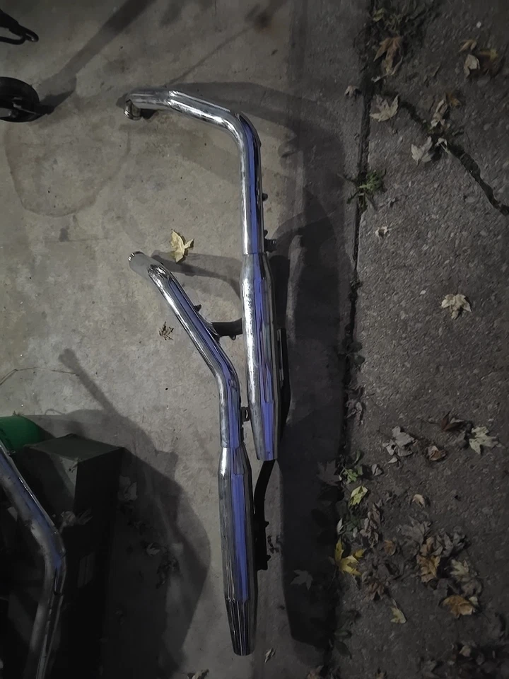 Harley Davidson Exhaust Pipes - Image 1 of 4