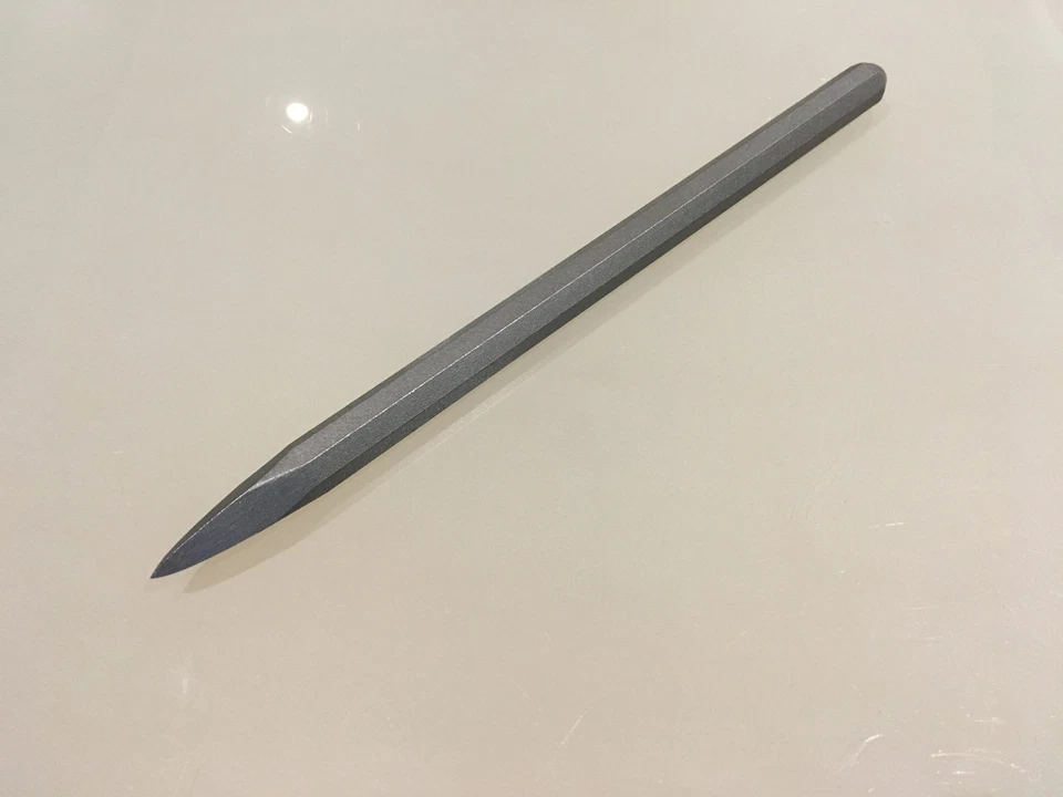 Large Point/Punch Italian Stone Carving Fire-Sharp Carbon Steel Chisel 230mm - Image 1 of 1