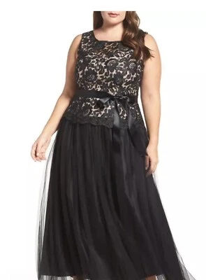 Pre-Own Marina Illusion lace & Mesh Dress/Gown Black Size 14 - Image 1 of 4