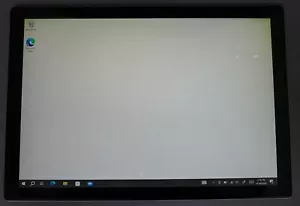 Microsoft surface pro 5 LTE, Platinum, 13", i5, 4GB, 128GB- Yellowness on Screen - Picture 1 of 13