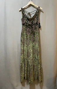 NWT TAYLOR Women Sleeveless Burnout Velvet Handkerchief-Hem Dress Size 4 Green - Picture 1 of 14