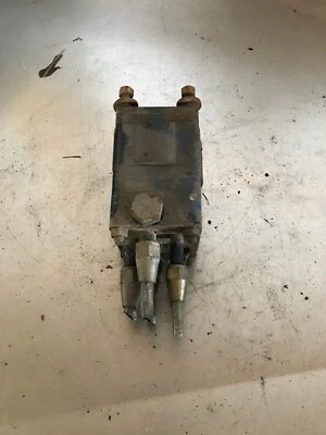 Ford New Holland GT85 GT95 GT75 GT65 Power Steering Box Valve #SBA334011000 - Image 1 of 4