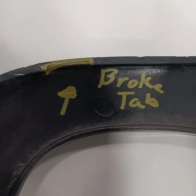 Fiat 500 Passenger Right Bumper Lamp Bezel 2014 2015 2016 - Image 1 of 4