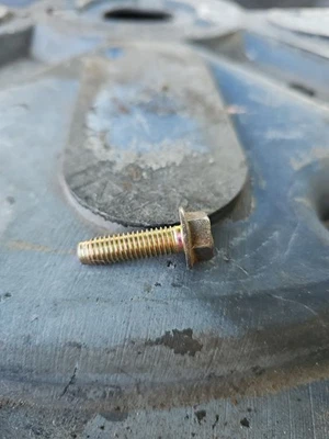 ⭐⭐ 2004 - 2015 NISSAN TITAN PARAFUSO TRILHO DE COMBUSTÍVEL ⭐⭐ - Imagem 1 de 2