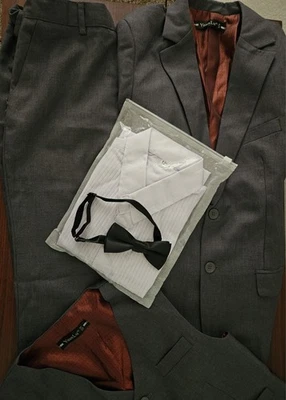 Traje Juvenil YuanLu Talla 12Y Gris 5 Piezas Perfecto Para Portador de Anillo de Boda Foto 1 de 4