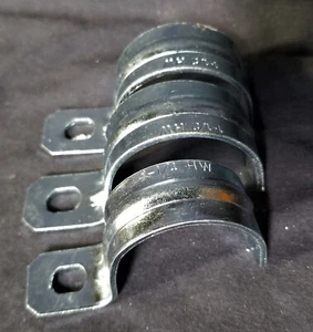 (2) 1 1/2"" y (1) 1 1/4"" correa de tubería rígida chapada en zinc abrazadera de 1 orificio - Imagen 1 de 3