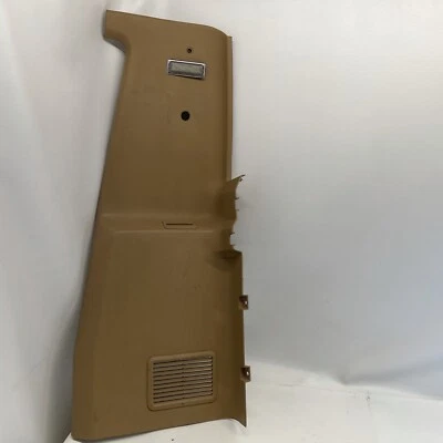 Jeep Comanche MJ lado del pasajero B pilar moldura beige tostado OEM 1984-1996 genuino R Foto 1 de 4