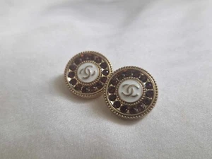 LOT OF TWO CHANEL WHITE ENAMEL RED CRYSTALS BUTTON 20MM - Picture 1 of 6