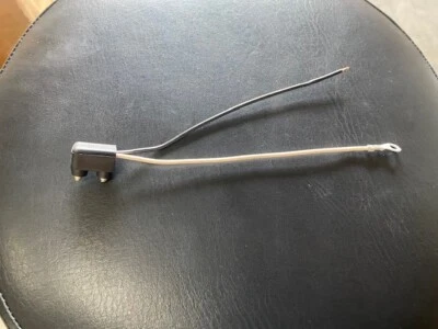 (1) Peterson B142-49 Marker Lamp 6 Lead Plug - BUY MORE % SAVE 25% !!!