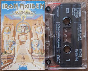 IRON MAIDEN - POWERSLAVE (EMI TCPOWER1) 1990s UK CLEAR CASSETTE REISSUE - Picture 1 of 3