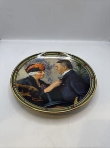 Placa Norman Rockwell "Love's Reward" Vintage Aniversario Matrimonio 8.5” - Imagen 1 de 2