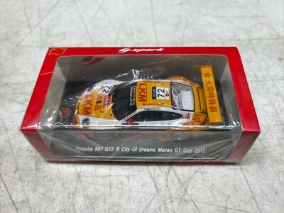 Spark SA049 Porsche 997 GT3 R #72 'LKM' Macau GT Cup 2013 - Earl Bamber 1/43 Foto 1 de 2