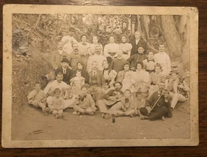 Forêt de Baïnem (Algérie). Souvenir du Lundi de Pâques 1897. Photo de Groupe. - Picture 1 of 4