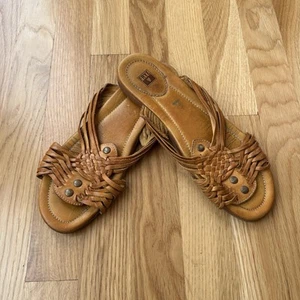 Frye Sandals Women’s 9 Natural Brown Huarache Studded Flats Slip On Leather - Picture 1 of 9