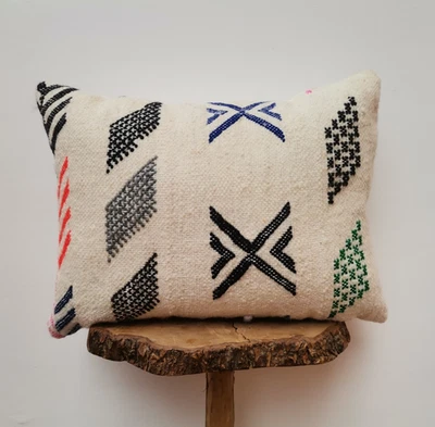 Moroccan Handmade Kilim white Cushion Cover Throw Pillow Case Sofa boho. - Image 1 of 4