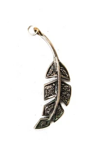 Designer Womens Silver Tone Rose Cut Diamond Feather Pendant - Picture 1 of 3