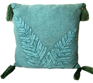 17" Green Woven Throw Pillow w Tassels - Pine Leaf Texture - Chunky Embroidery - Picture 1 of 5