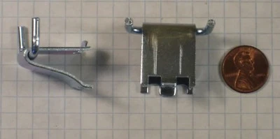 KV (KNAPE AND VOGT) KV #242-ANOCHROME PILASTER-TYPE WIRE SHELF SUPPORT CLIP, STEEL, ZINC-PLATED