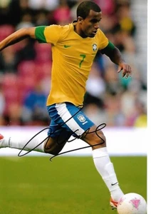 Foto autógrafa firmada a mano de Lucas Moura 12x8 Tottenham Hotspur certificado de autenticidad - Imagen 1 de 1