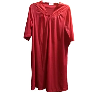 Vassarette  Robe/Size Med/Elbow Sleeves/Dark Pink/Button Down - Picture 1 of 5