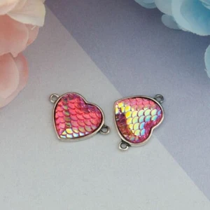 5 Gold Tone Heart Shaped Connector Pendants with Fuchsia AB Mermaid Scale - Picture 1 of 1