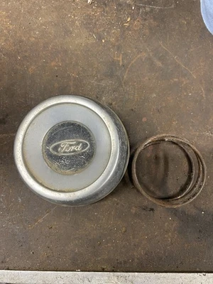 Botón de bocina del volante de camioneta Ford 1961-1969 OEM F100 F250 #69-1 Foto 1 de 4