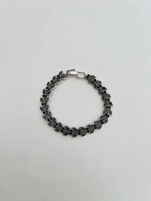 Bracciale con strass e cristalli verdi brillanti - Immagine 1 di 4