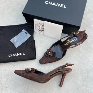 Chanel | Authentic Vintage Brown Suede Leather CC Logo Camellia Pointed Toe (36) - Picture 1 of 17