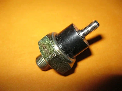 INTERRUPTOR DE PRESSÃO DE ÓLEO FORD GRANADA Mk1 2.0 2.5 3.0 (72-77) -50540 - Imagem 1 de 2
