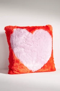 NUEVA almohada de piel sintética festiva Anthropologie corazón lila roja 16"" X 16"" nueva con etiquetas nueva en paquete - Imagen 1 de 2