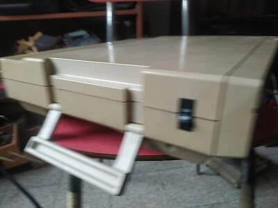 Commodore 128D - Immagine 1 di 4