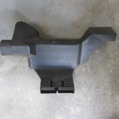 78 1978 CHEVROLET CORVETTE C3 MAIN CENTER DASH AIR DISTRIBUTION DUCT 469038 - Image 1 of 4