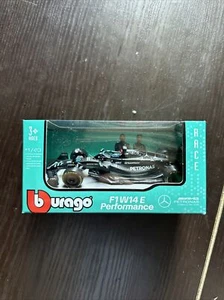 New BURAGO Mercedes F1 W14 E 63 2023 George Russell 1:43 - Picture 1 of 7
