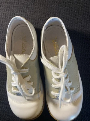 Zapatos Willet Walker para niños pequeños blancos talla 10,5 D buen estado Foto 1 de 4