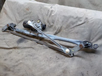 99-02 Chevy Silverado 1500 2500 HD windshield wiper motor w linkages - Image 1 of 4