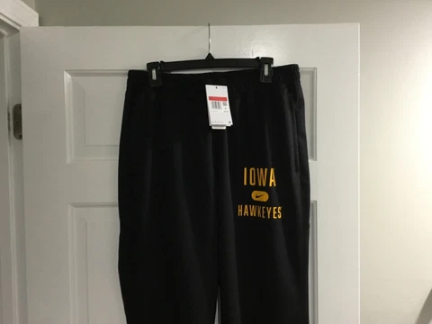 NWT-Men’s Nike Therma Fit Iowa Hawkeyes Basketball Training Sweatpants-LARGE Cover