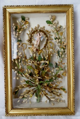 Ancien "Globe" de Mariée, Cadre Sous Verre ,bouquet Fleurs cire ,ange biscuit,PB - Photo 1/4