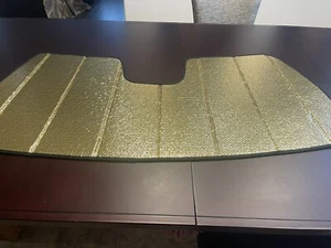 Ultimate Reflector FOLDING Sun Shade W/ Bag for 2017 Jeep Grand Cherokee- Gold - Picture 1 of 5