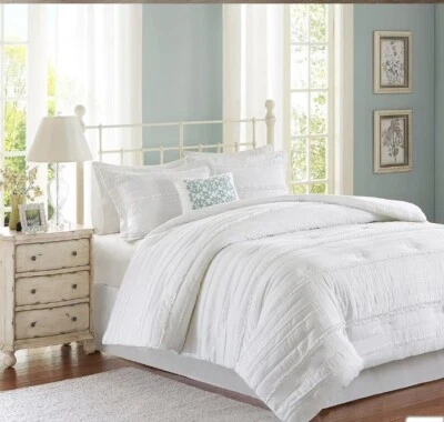 Madison Park 5 Pcs Comforter Set  White California King Size - Image 1 of 4