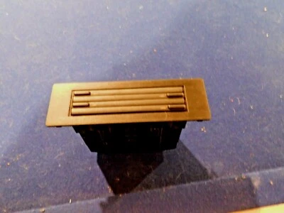 Compartimiento de almacenamiento de CD Fischer CBOX bisel OEM 1997-2001 Porsche Boxster  Foto 1 de 4