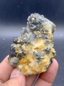 625 Carats Aquamarine with Tourmaline Inclusion And Mica Specimen. - Picture 1 of 17