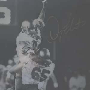 Doug Flutie Gold Ink Autographed Boston College 16x20 B&W Photo! - Picture 1 of 3