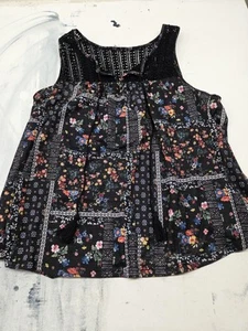 Jr Womens Dressy Shirt BLACK Crochet Top PATCHWORK PRINT Flowers Geometric XL - Picture 1 of 3