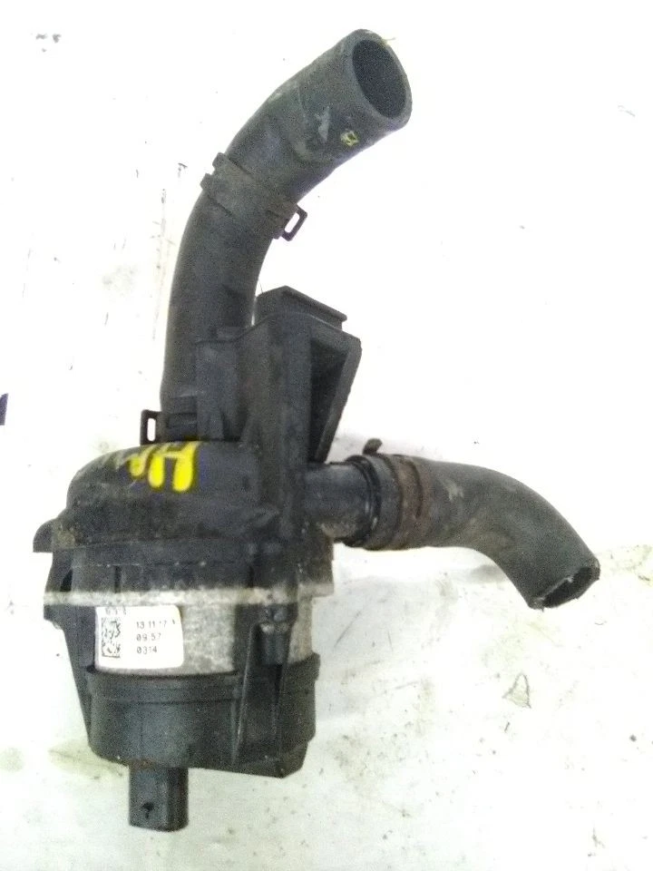 Bomba de refrigerante eléctrica Jaguar tipo F 14-19 Foto 1 de 4